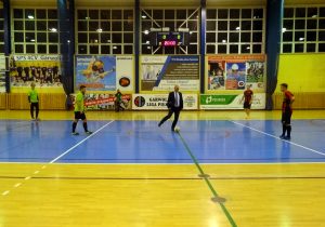 Rozpoczęcie meczu finałowego